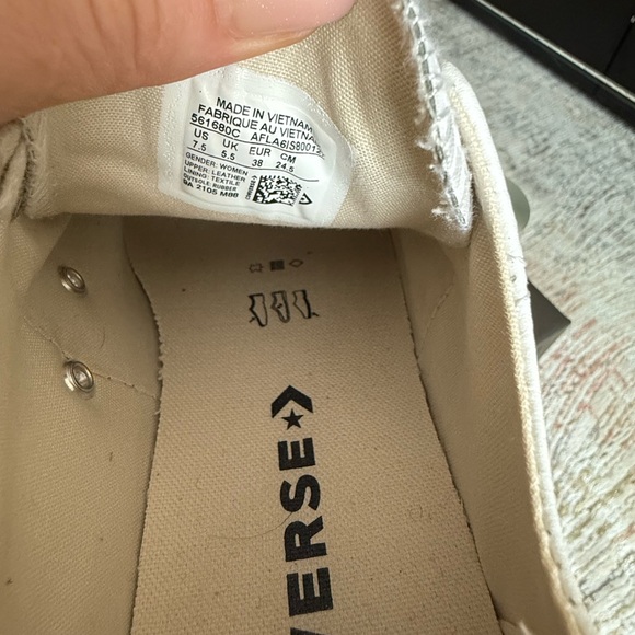 Converse Women's Classic leather White Low-Top Sneakers - Picture 9 of 9